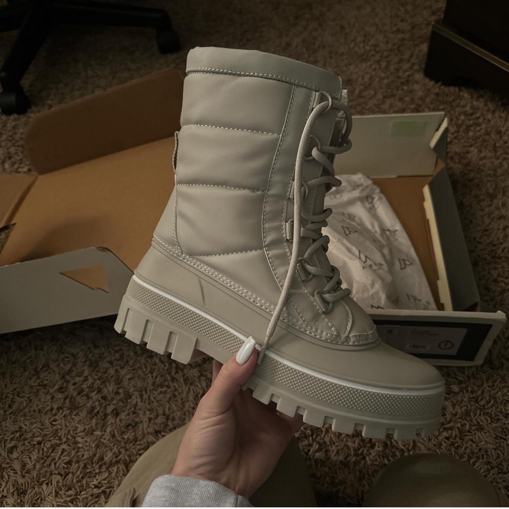 Alpine Design Cream Winter Rain Boots Rugged Insulated